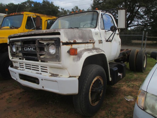 1985 GMC C7D042 Cab & Chassis.