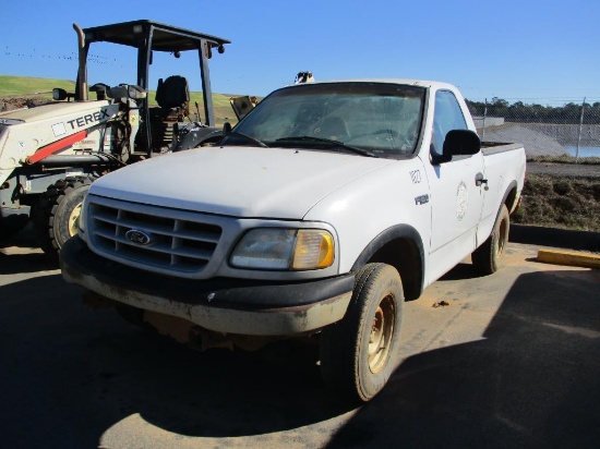 1999 Ford F-150 4WD Pickup Truck.