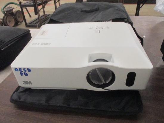 3M X64 LCD Projector in Case