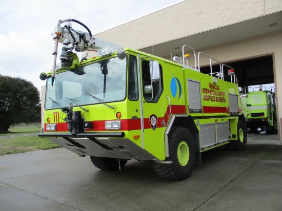 2004 E-One Titan 4x4 ARFF Fire Truck.