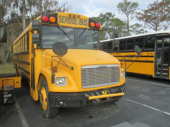 2002 Thomas Built School Bus Freightliner FS65.