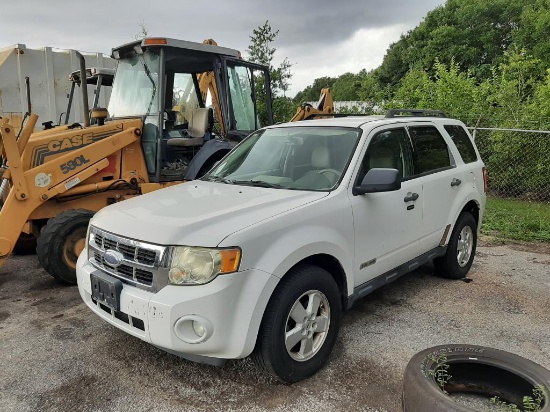 2008 Ford Escape XLT 4 Door SUV.