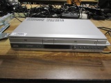 Sony DVD/VCR SLV-D560P.