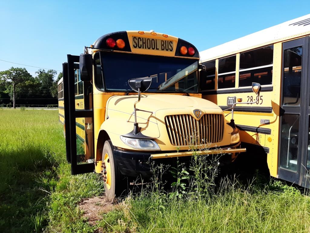 2005 International/Navistar CE School Bus | Online Auctions | Proxibid
