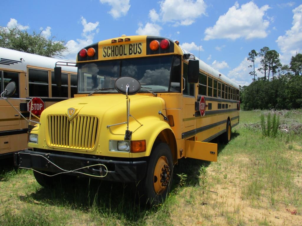 2004 International/Navistar CE School Bus | Online Auctions | Proxibid