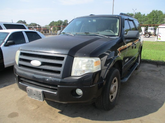 2008 Ford Expedition XLT 4 Door SUV.