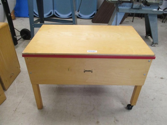 Wood & Plastic Sand/Water Table.