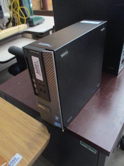 Dell OptiPlex 390 Desktop Computer