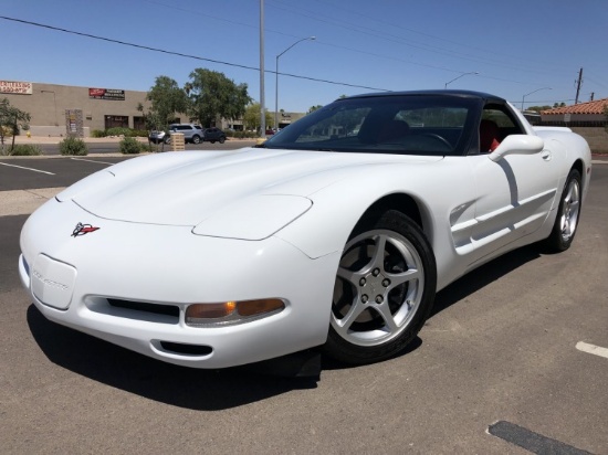 2000 Chevrolet Corvette COUPE