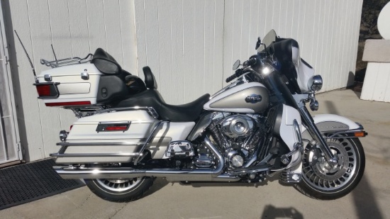 2009 Harley-Davidson FLHTCUI TOURING