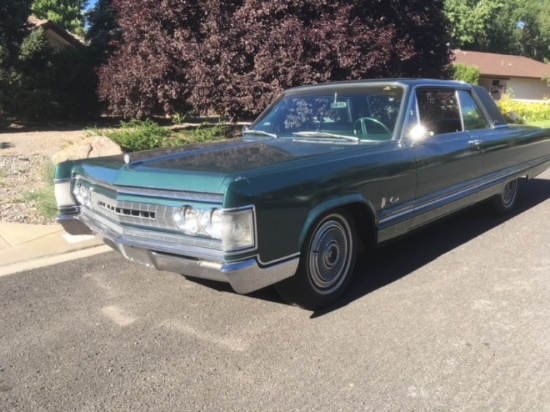 1967 Chrysler Crown Imperial 2 Door Hardtop