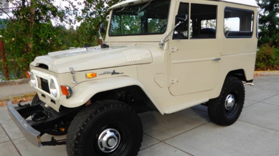 1971 Toyota Land Cruiser 4x4 Restored-Time Lot Sells Friday 4:00