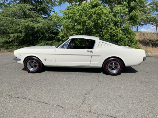 1966 Ford Mustang Fastback