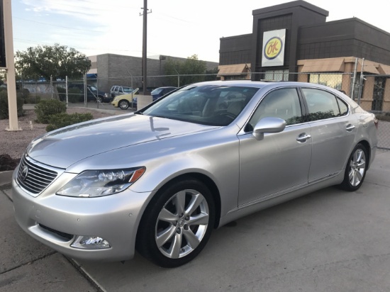 2008 Lexus LS 600h L 4 Door Sedan