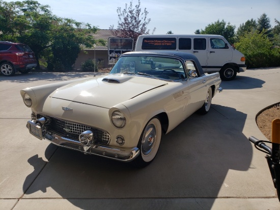 1956 Ford Thunderbird