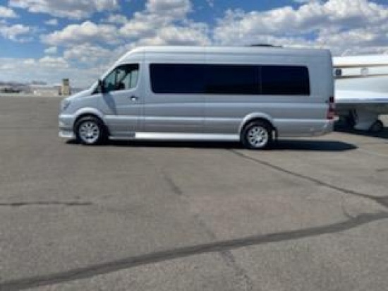 2017 Mercedes Benz 2500 Sprinter Limousine