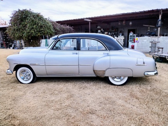 1951 Chevrolet Deluxe 4 door