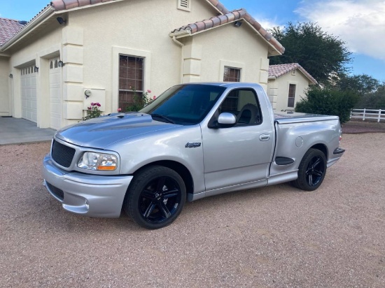 2000 Ford F150 SVT Lightining