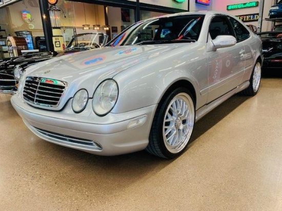 2001 Mercedes-Benz CLK55 AMG