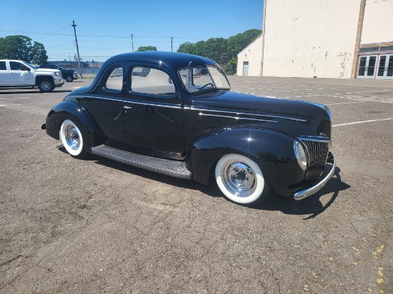 1939 Ford Deluxe Coupe