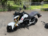 2015 Honda 124cc Motorcycles (White) 1 of 2