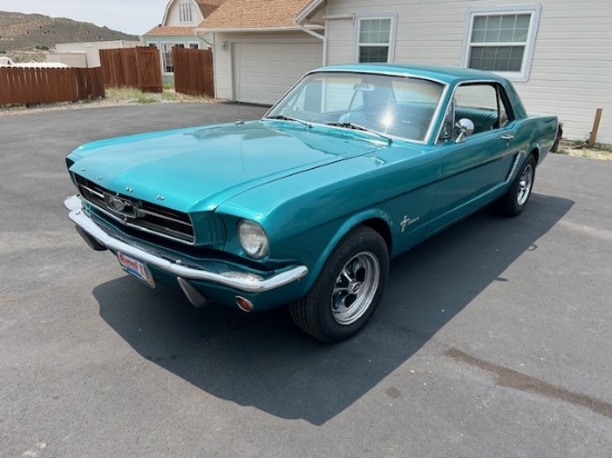 [NO RESERVE] 1965 Ford Mustang 2 Door Coupe