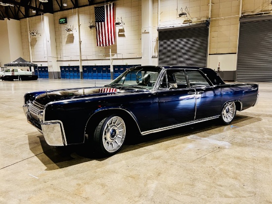 1963 Lincoln Continental 4 door sedan