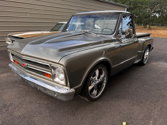 1967 Chevrolet C10 Stepside Restomod