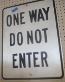ONE WAY TRAFFIC SIGN