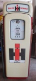 IH GAS PUMP