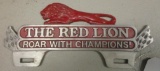 THE RED LION PLATE TOPPER