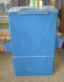 METAL NAPKIN DISPENSER
