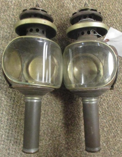 LOT OF 2 LIGHTS