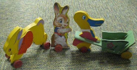 3 CHILDS VINTAGE PULL TOYS