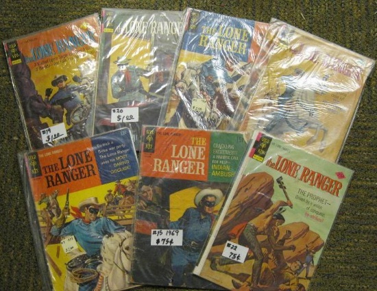 LOT OF VINTAGE LONE RANGER COMIC BOOKS