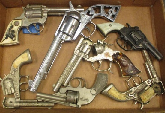 LOT OF 7 TOY GUNS