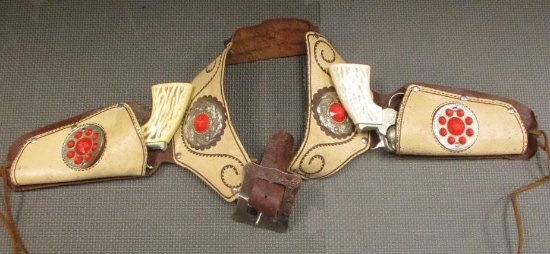 HOLSTER AND TOY GUN SET