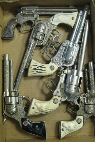 LOT OF MISC TOY GUNS