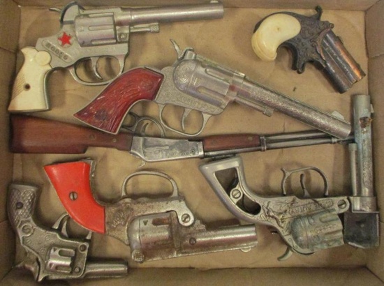 LOT OF MISC TOY GUNS