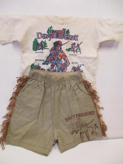 DAVY CROCKETT CHILDS OUTFIT AND SWEATER