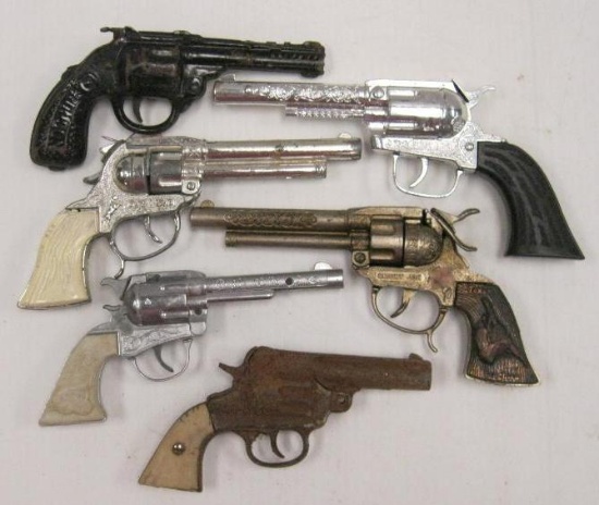 LOT OF 6 TOY GUNS