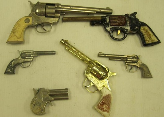LOT OF 6 PLAY GUNS