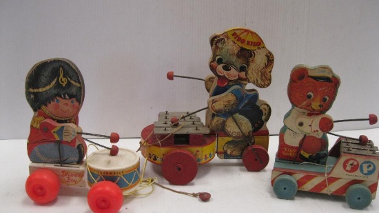 LOT OF 3 PULL TOYS