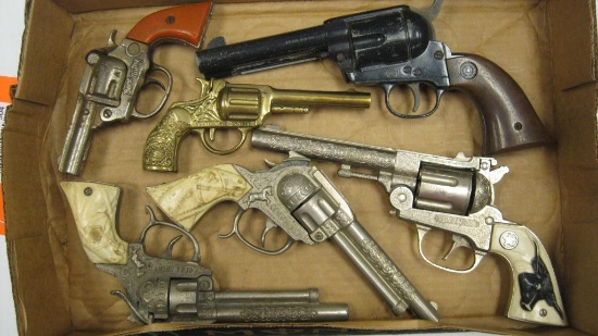LOT OF 6 TOY GUNS
