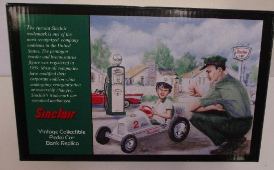 SINCLAIR VINTAGE COLLECTABLE PEDAL CAR