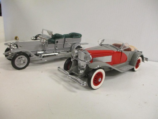 2 COLLECTIBLE VEHICLES