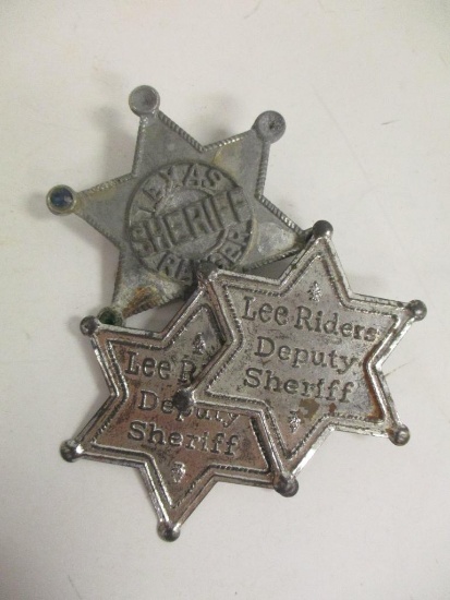 3 COLLECTIBLE PIECES