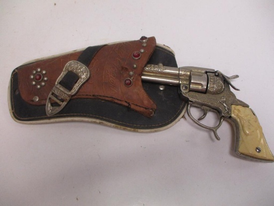 VINTAGE ROY ROGERS HOLSTER AND CAP GUN