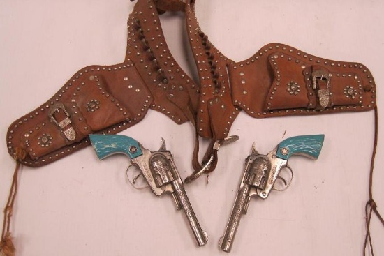HOLSTER AND CAP GUN SET