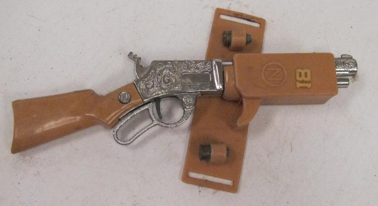 SPIT-FIRE TOY GUN